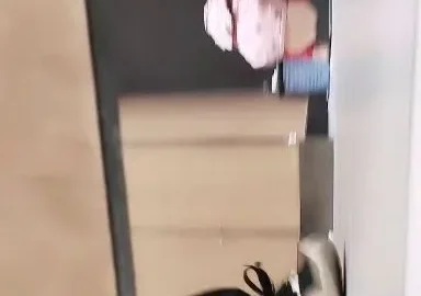 Hilarious female livestreamer 7