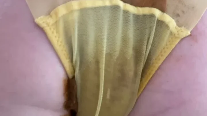 XshayXshayX – GingerScatXXX – Yellow See Through Panty Poop