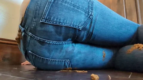BetweenMyCheeks – Explosion in My Jeans