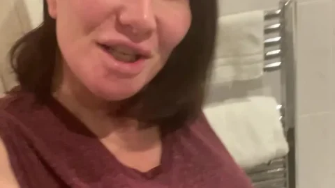 thesophiejames – Sophie James Pee Compilation 9 Times