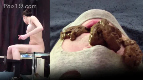 Christina powerfully pissed and crap in my mouth