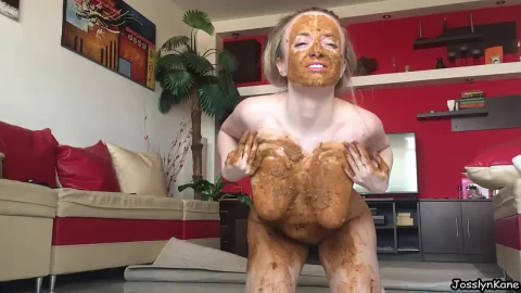 JosslynKane – Dirty Secretary Smears Herself in Filth