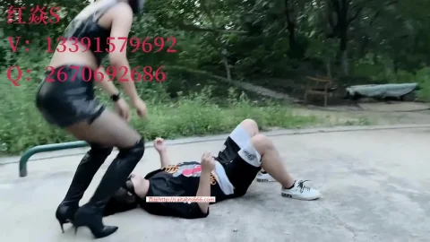 Asian Mistress Hong Yan 28 Outdoor Piss