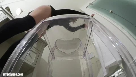 Faye Taylor – On the chair