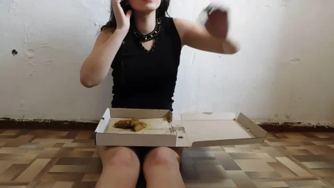 miss Di – Pizza from Shit