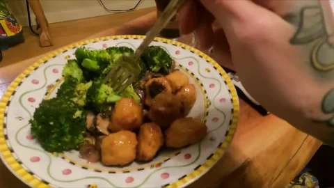 Gassy – Gassys Thanksgiving Dine and Dump