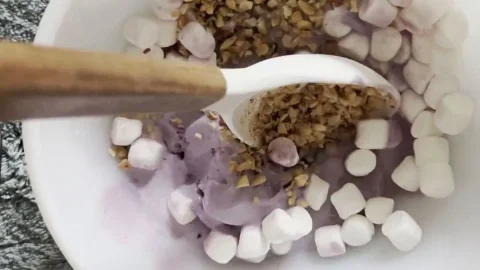 This Time I’m Mixing Up an Ice Cream Sweet – Come Over