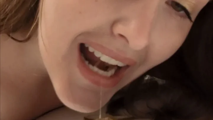 Ninounini – PUBLIC TOILET 2 – I piss and shit in public toilets with l