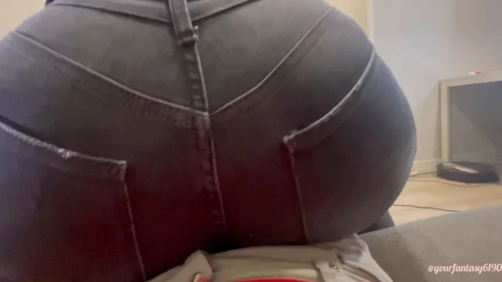 Yourfantasy6190 – Lap farts in black jeans