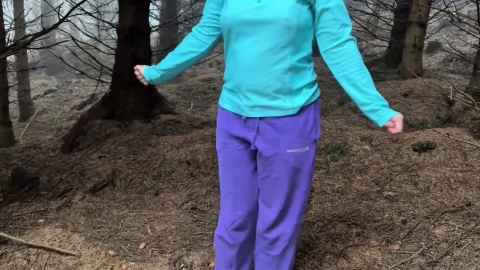 Sunshine Outdoors: Orina en Bosque Profundo