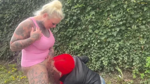 Cat-Coxx – Omg – Ich Wurde Angepisst