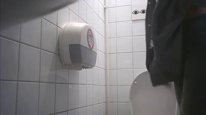 Student Restroom 87: Brunette Shit & Wipe