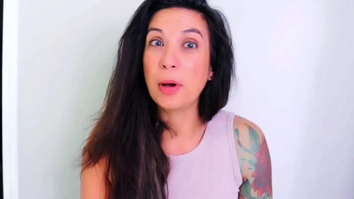 drea xoxo – Asian Babe Constipation Interview Tease