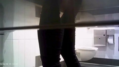Hot Girls On Student Toilet 2
