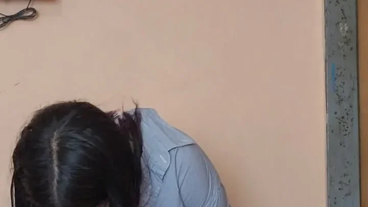 Undressing and redressing after wetting my jeans