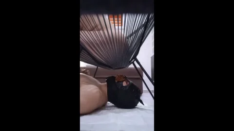 DommeAndreea: Foot Feeding While She Eats Fresh Poo