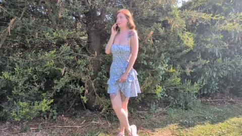 Katie Cooper – Desperate Girl Peees Outside